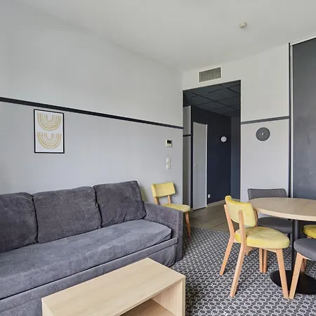 Appart'Hotel Odalys City - Bioparc Lyon Est-3